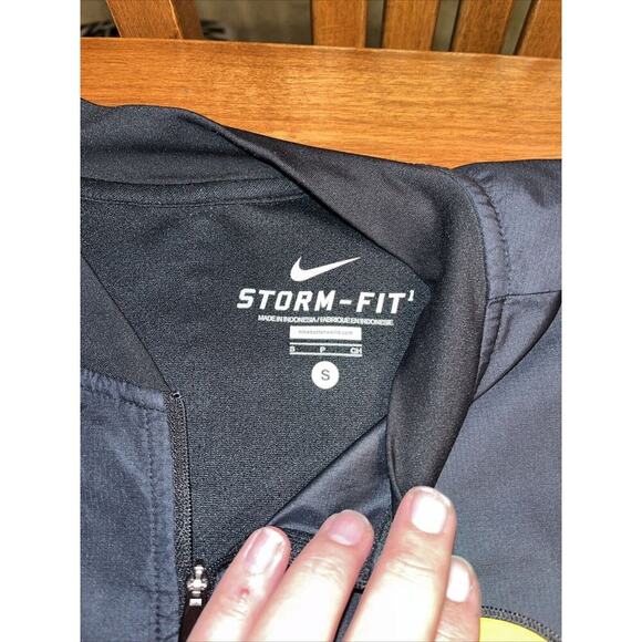 Iowa Hawkeyes Jacket Nike Storm-Fit Small Quarter Zip - Picture 3 of 5